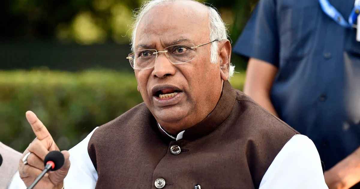 Kharge Slams Modi: 'Talks More, Works Less' Compared to Manmohan Singh's Leadership Style